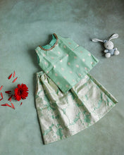 Load image into Gallery viewer, Sapna Mini- Light Olive green Sikt Set