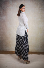 Load image into Gallery viewer, Aine - Black Set