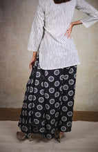 Load image into Gallery viewer, Aine - Black Set