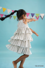 Load image into Gallery viewer, Snow white