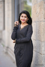 Load image into Gallery viewer, MANGALAGIRI - BLACK