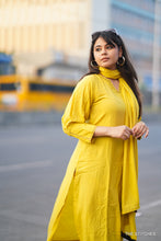Load image into Gallery viewer, Amaya Yellow (with Stole) (M Available)