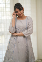 Load image into Gallery viewer, Willow (XL Available)