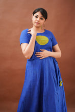 Load image into Gallery viewer, SUNGUDI - ANANDHA BLUE Skirt & Crop Top (M Available)