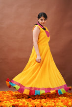 Load image into Gallery viewer, SUNGUDI - MANJAL Skirt & Crop Top (M Available)