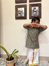 Load image into Gallery viewer, Druv Kurta - Grey