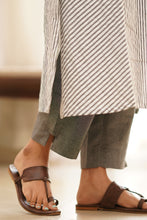 Load image into Gallery viewer, MIRZA GREY KURTI ONLY