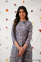 Load image into Gallery viewer, BATIK - BLUE TANG