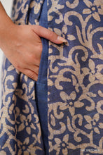 Load image into Gallery viewer, BATIK - BLUE TANG