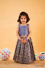 Load image into Gallery viewer, BATIK MINI - BLUE TANG