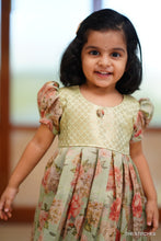 Load image into Gallery viewer, SHINY - PEACH GREEN FROCK