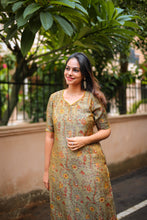 Load image into Gallery viewer, DHANYA YELLOW SET