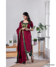 Load image into Gallery viewer, MANGALAGIRI KURTI with DUPATTA - MAROON