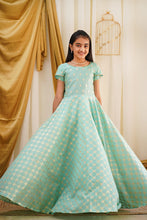 Load image into Gallery viewer, Sara Mini