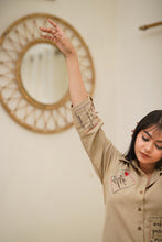 Load image into Gallery viewer, Be Happy - Kakhi