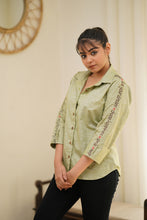 Load image into Gallery viewer, Be you  - Apple Green