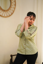 Load image into Gallery viewer, Be you  - Apple Green