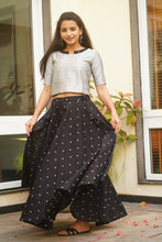 Load image into Gallery viewer, Yamini - Black