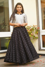 Load image into Gallery viewer, Yamini - Black