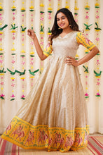 Load image into Gallery viewer, Raadhya - Yellow