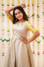 Load image into Gallery viewer, Raadhya - Yellow