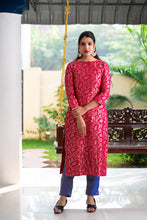 Load image into Gallery viewer, ZEENATH KURTI - PINK