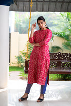 Load image into Gallery viewer, ZEENATH KURTI - PINK