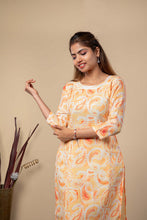 Load image into Gallery viewer, Paisley Print - KURTI ONLY
