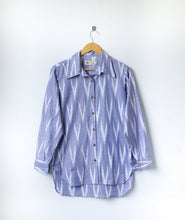 Load image into Gallery viewer, Blue ikat - Shirt (M,L,XL Available)
