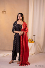 Load image into Gallery viewer, NOOR - BLACK SET with DUPATTA
