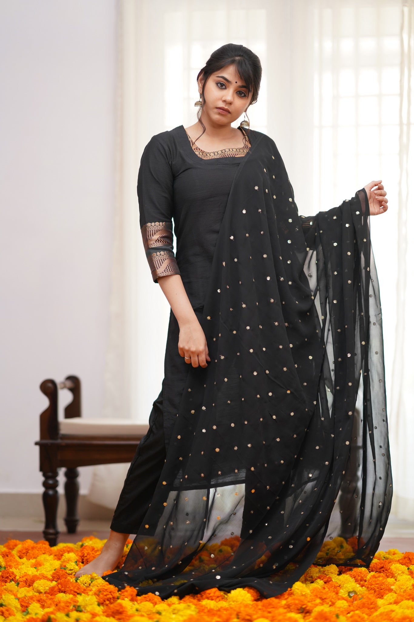 KRITHA - BLACK SET