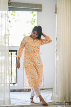 Load image into Gallery viewer, Paisley print Semi Linen (Mustard) - KURTI ONLY
