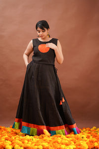 SUNGUDI - BLACK Skirt & Crop Top
