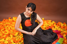 Load image into Gallery viewer, SUNGUDI - BLACK Skirt &amp; Crop Top
