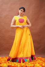Load image into Gallery viewer, SUNGUDI - MANJAL Skirt &amp; Crop Top
