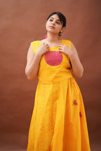 Load image into Gallery viewer, SUNGUDI - MANJAL Skirt &amp; Crop Top
